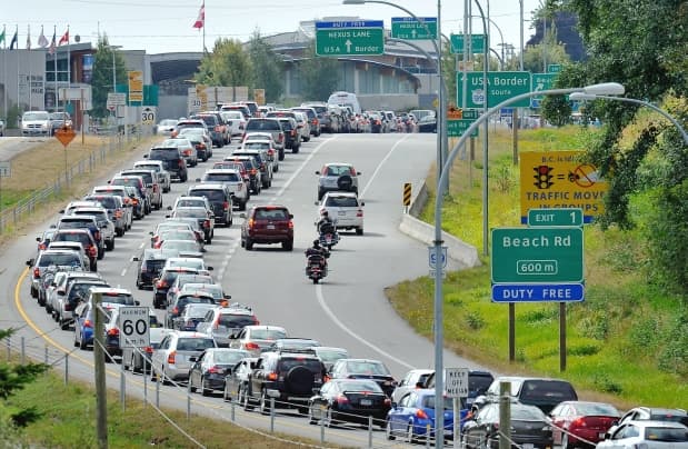 Detroit Border Crossing Wait Times: Windsor & Ambassador Bridge