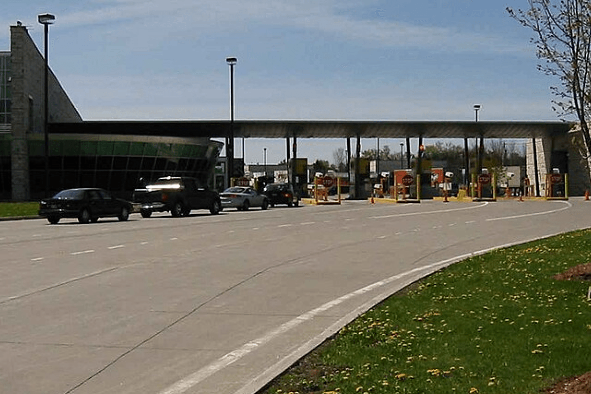 Highgate Springs Border Crossing: Wait Times & Traffic Report