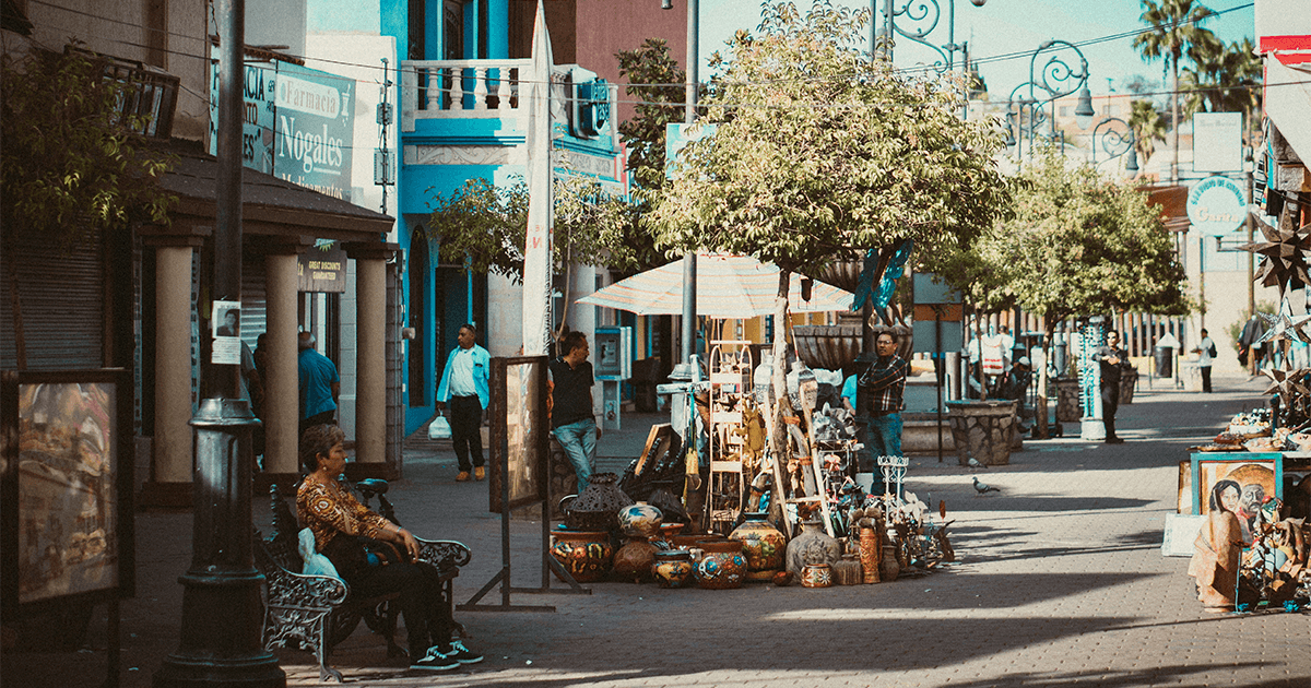 Nogales Sonora Border Crossing Wait Times: DeConcini - Mariposa - Morley Gate Nogales Sonora Border Crossing Wait Times: DeConcini - Mariposa - Morley Gate