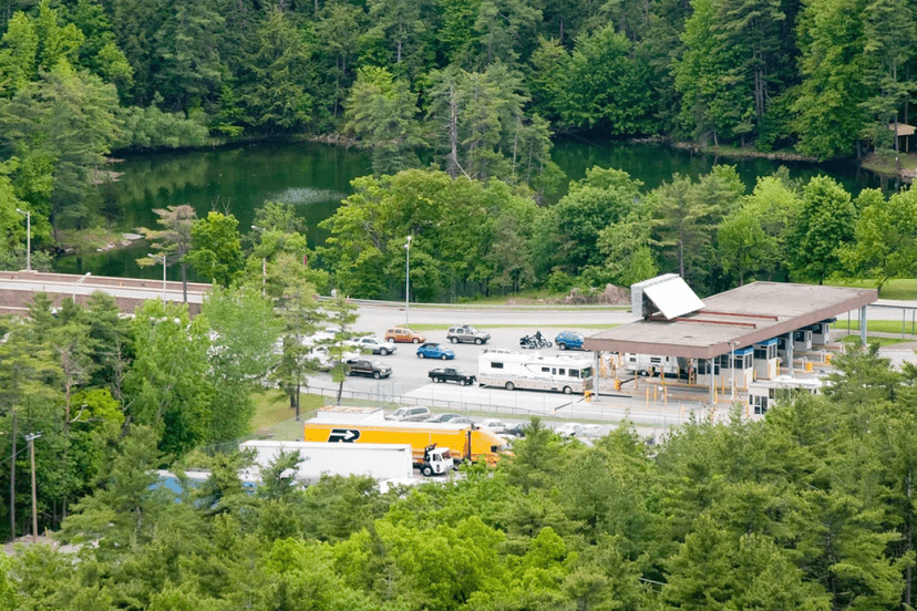 Alexandria Bay (Thousand Islands Bridge) Alexandria Bay (Thousand Islands Bridge)